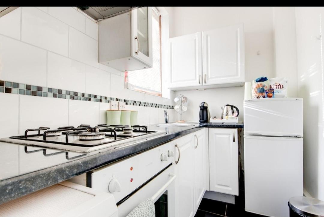 Hooton Apartment 1 Bed Kilnhurst Extérieur photo